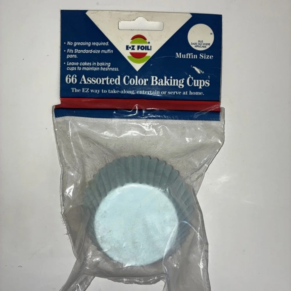 E-Z Foil Baking Cups Paper 66 Count Yellow Pink‎ Blue Made In USA Vintage NEW